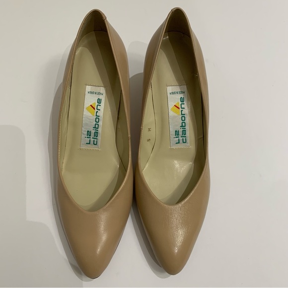 Size 4.5/34 Euro Liz Claiborne Vintage Beige Heels Pumps, Made in Spain - Picture 3 of 10